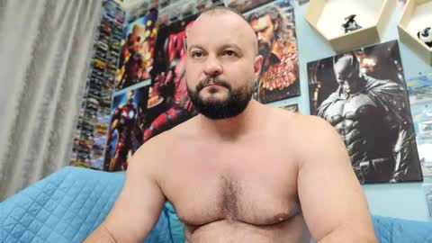 Snapshot of thephenomone chatting on October 5, 5:27 am Chris online show from October 5, 5:27 am