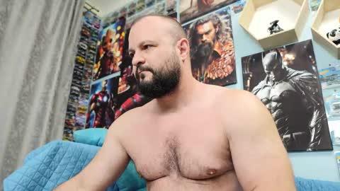 Snapshot of thephenomone chatting on October 26, 5:08 am Chris online show from October 26, 5:08 am