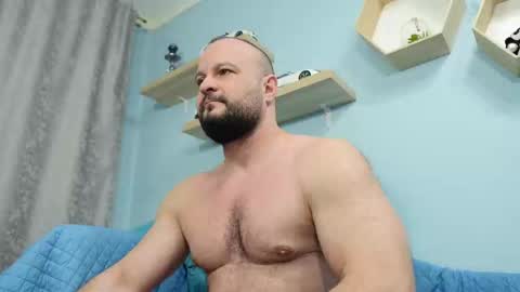 Snapshot of thephenomone chatting on February 14, 7:07 am Chris online show from February 14, 7:07 am