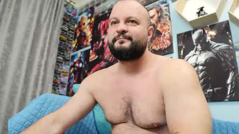 Snapshot of thephenomone chatting on October 24, 6:25 am Chris online show from October 24, 6:25 am