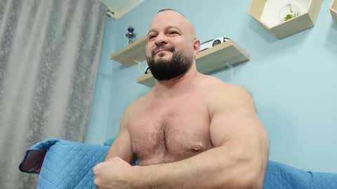 Snapshot of thephenomone chatting on March 1, 6:13 am Chris online show from March 1, 6:13 am