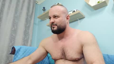 Snapshot of thephenomone chatting on February 23, 5:29 pm Chris online show from February 23, 5:29 pm