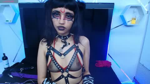 Yue Eclipsa online show from December 15, 3:09 pm