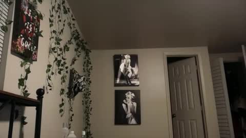 therealferrarii online show from May 24, 3:36 am