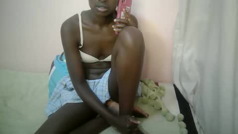 Snapshot of therry_heart chatting on September 9, 7:25 pm hearty online show from September 9, 7:25 pm