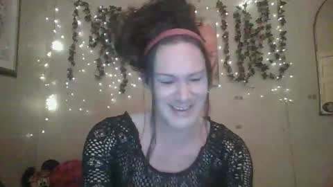 sillymillie0 online show from April 15, 9:15 pm