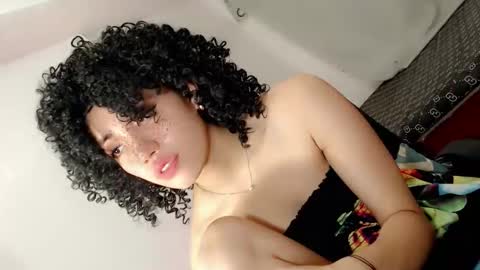 stella online show from March 3, 10:17 am