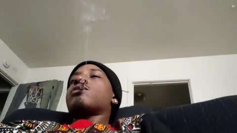 they2freaky online show from November 17, 2:36 am