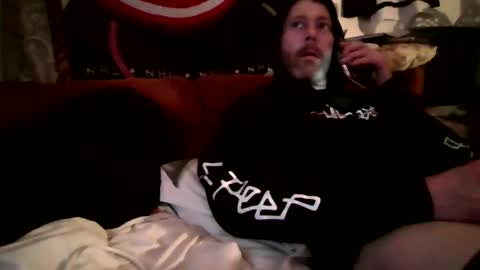 Snapshot of theycallmemellowthebreeze chatting on March 10, 4:38 am mellow online show from March 10, 4:38 am