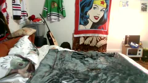 Snapshot of theycallmemellowthebreeze chatting on March 9, 11:56 pm mellow online show from March 9, 11:56 pm