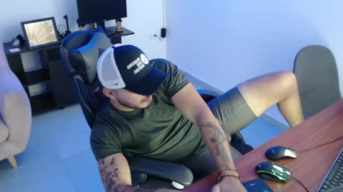 thiago_420 online show from June 5, 11:43 pm
