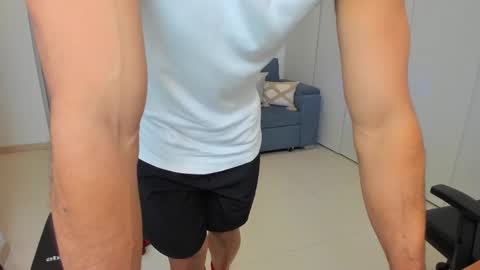 thiago_driussi online show from February 28, 1:37 am