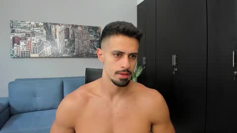 thiago_driussi online show from October 25, 7:36 pm