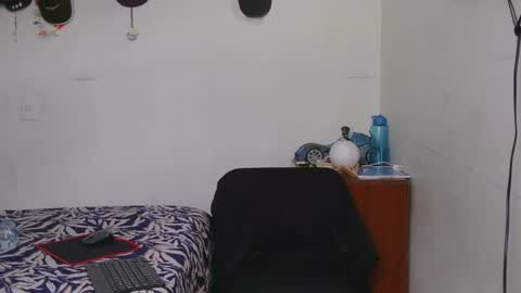 thiago_happy online show from July 7, 4:22 pm