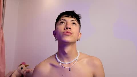 thiago_n_sam online show from April 11, 2:16 am