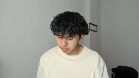 Thiago online show from October 15, 7:47 pm