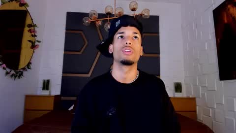 ThiagoFerreti online show from December 2, 7:34 pm