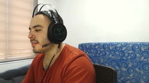 Thiago online show from December 18, 7:09 pm