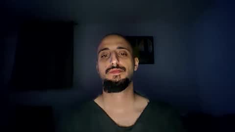 Snapshot of thickdickeddom chatting on October 21, 8:19 am ThickDickedDom online show from October 21, 8:19 am