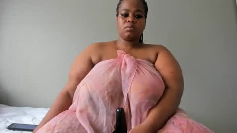 Snapshot of thickleeyanax chatting on February 27, 8:24 am thickleeyanax online show from February 27, 8:24 am