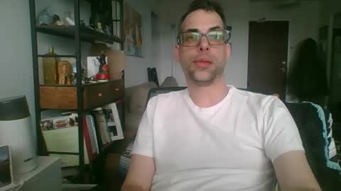 thickty online show from April 6, 8:43 pm