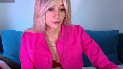 thief_of_hearts_ online show from September 24, 11:39 am