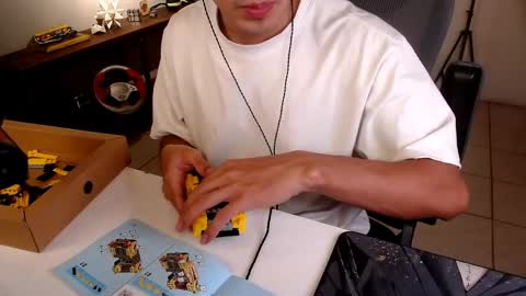 thieves_us online show from March 31, 4:57 am