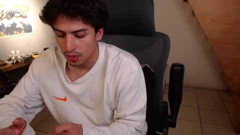 thieves_us online show from May 12, 2:59 pm