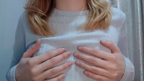 sara online show from February 17, 2:43 am