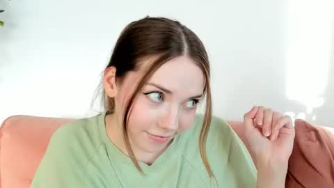 Amelia  shows on mondays fridays and sundays  if anything changes im giving updates on my fansly  online show from July 31, 3:57 pm