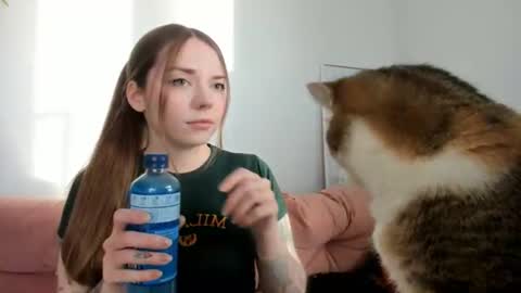 Amelia  shows on mondays fridays and sundays  if anything changes im giving updates on my fansly  online show from August 7, 5:00 pm