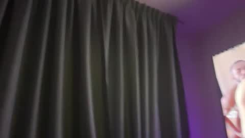 thixxdutchbamboo online show from February 17, 4:31 am