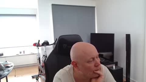 thomas315627 online show from May 10, 12:22 pm