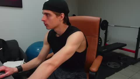 THOMAS BRONS online show from June 21, 5:25 am