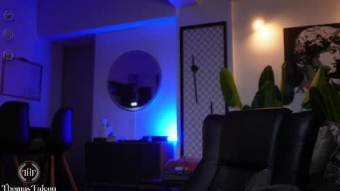 Thomas Falcon online show from January 24, 4:16 am