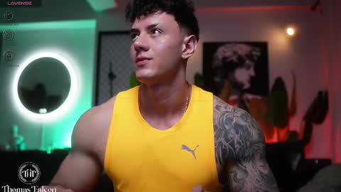 Thomas Falcon online show from February 28, 1:26 am