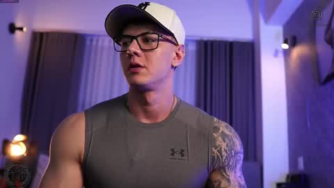 Thomas Falcon online show from September 30, 12:32 am