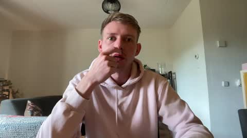 Thomas online show from April 26, 3:31 pm