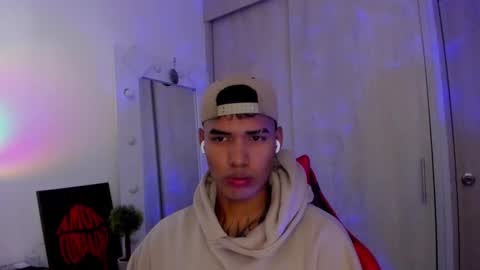 Thomas online show from February 3, 6:23 pm