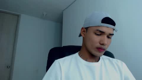 Thomas online show from January 22, 4:44 am