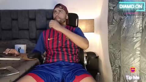 Thomas online show from November 21, 7:56 pm