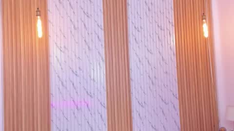 Thomas online show from November 11, 1:02 pm