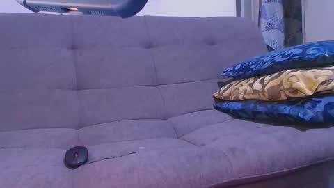 thomas  smith online show from February 24, 9:52 pm