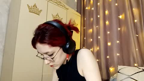 Lina online show from December 21, 11:38 am