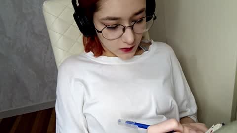 Lina online show from December 4, 12:27 pm