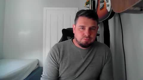 thomisfra online show from October 22, 11:34 am