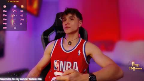 Thom Klein online show from October 14, 7:28 pm