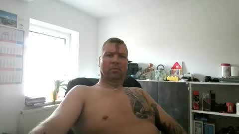 thomsen1478 online show from April 5, 1:52 pm