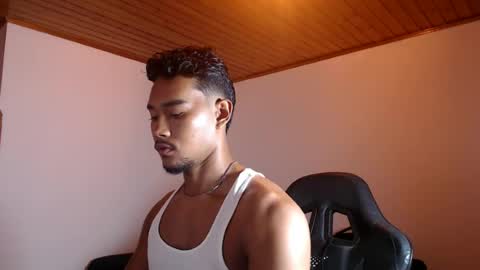Thong online show from June 14, 3:19 am
