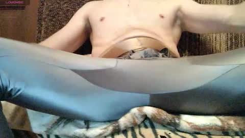 Snapshot of thongsandstockings chatting on October 6, 11:11 pm Thongsandstocking online show from October 6, 11:11 pm